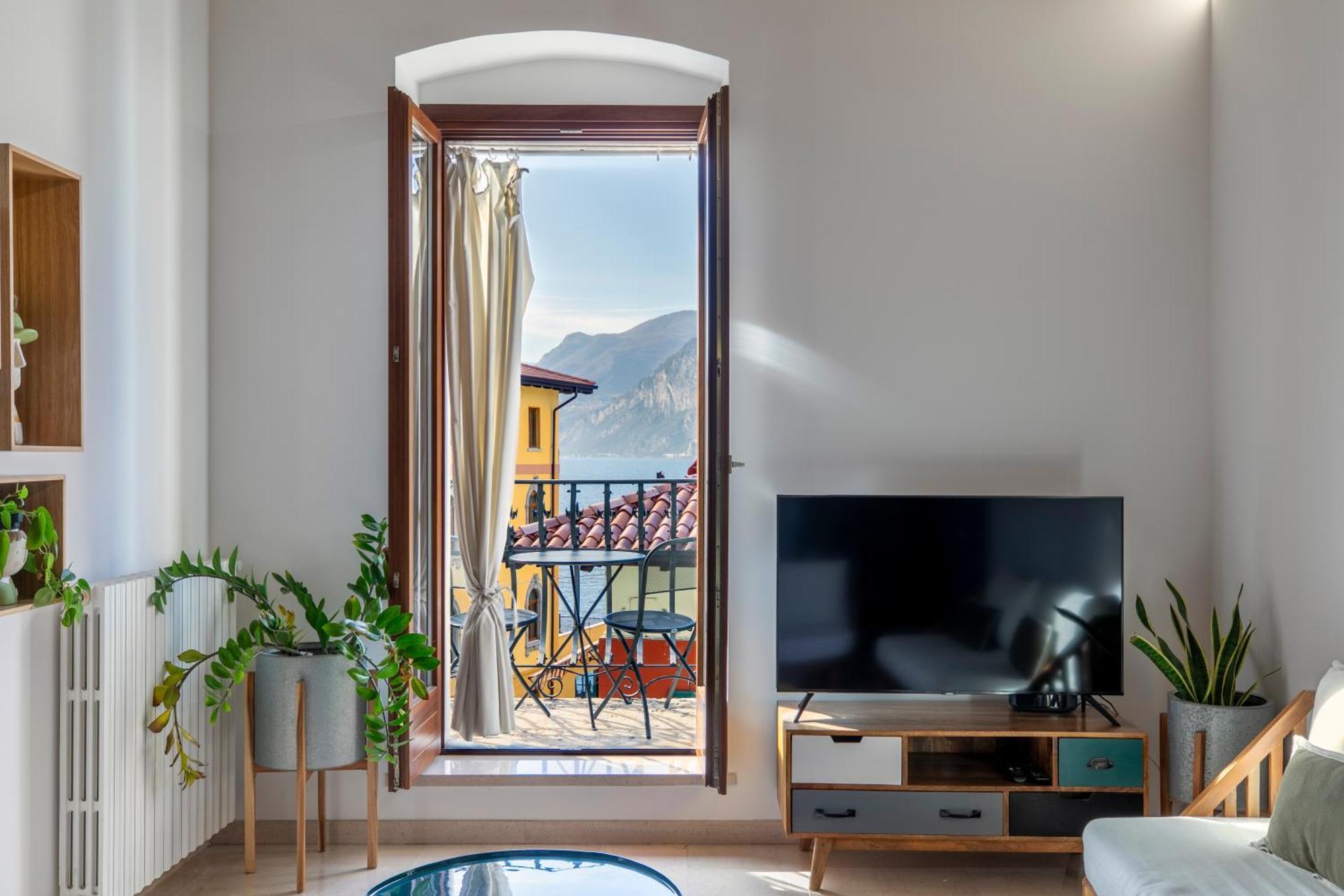 Harbor View - Malcesine Apartment Luaran gambar